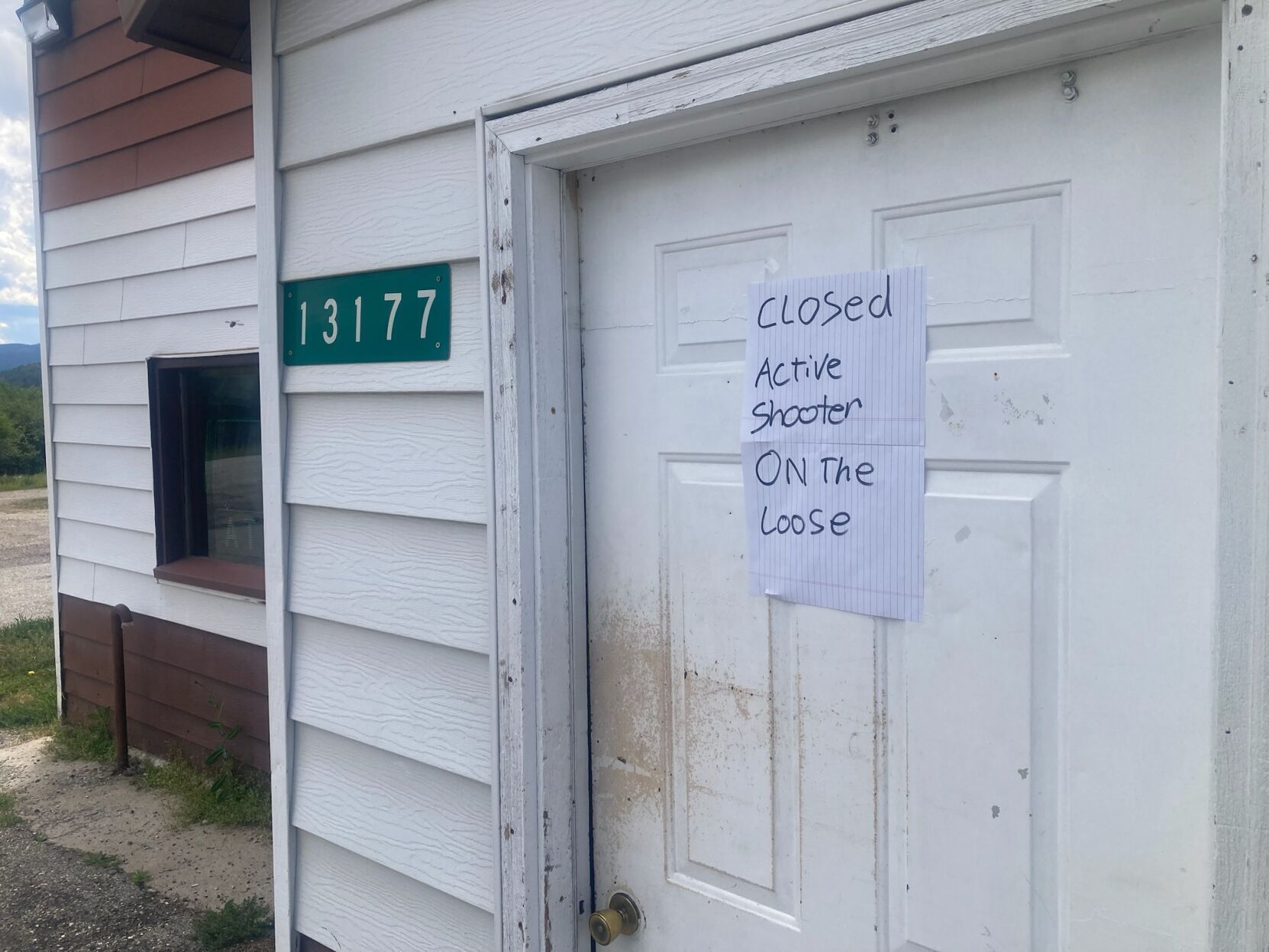 closed sign